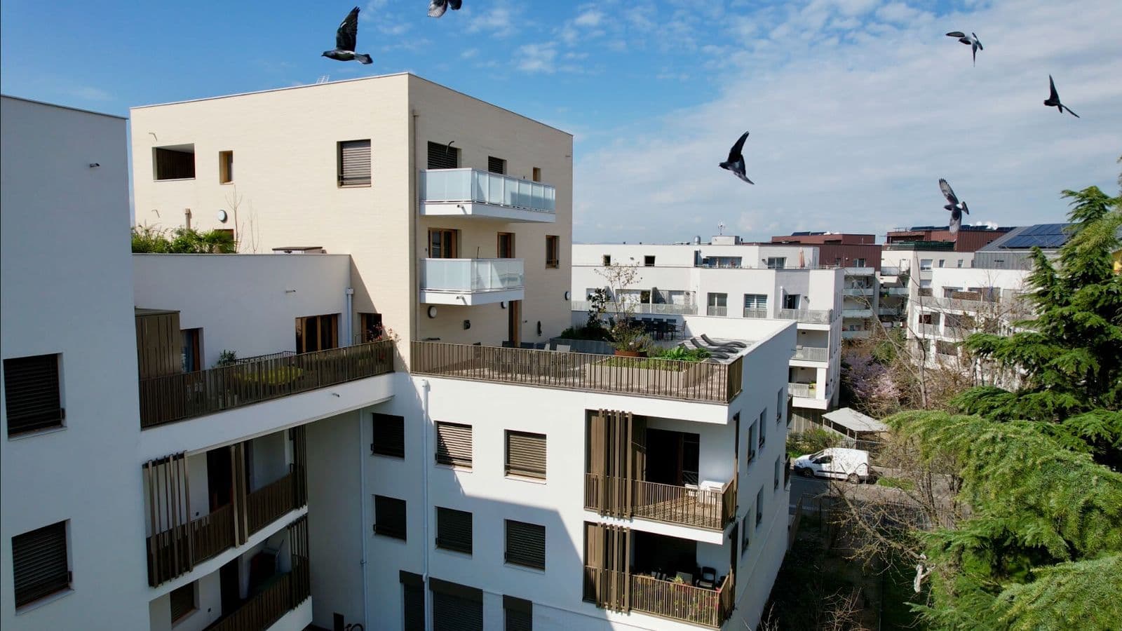 Appartement à vendre à ST PRIEST · Maison Conte